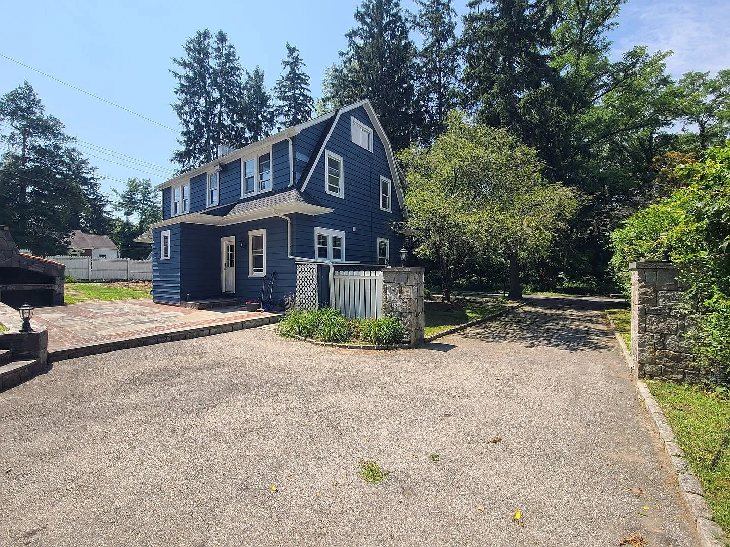 4 bedrooms and 1.5 bathrooms, this home offers generous space beyond expectation — Photo 3