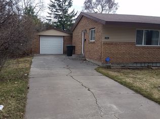 1704 57th St, Des Moines, IA 50310