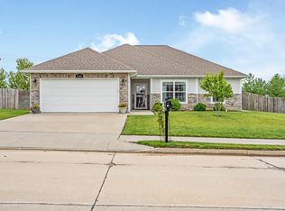 5304 Aspen Ridge Dr, Columbia, MO 65202