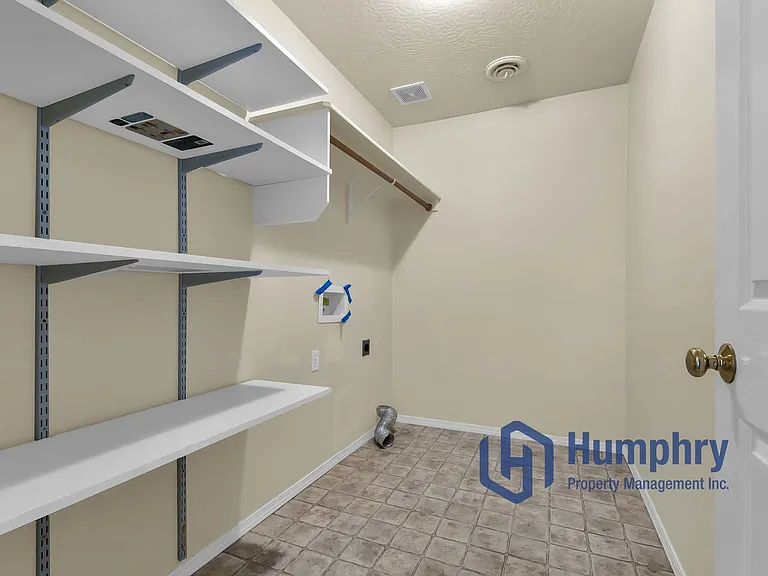 3956 E Granger Dr — Photo 38