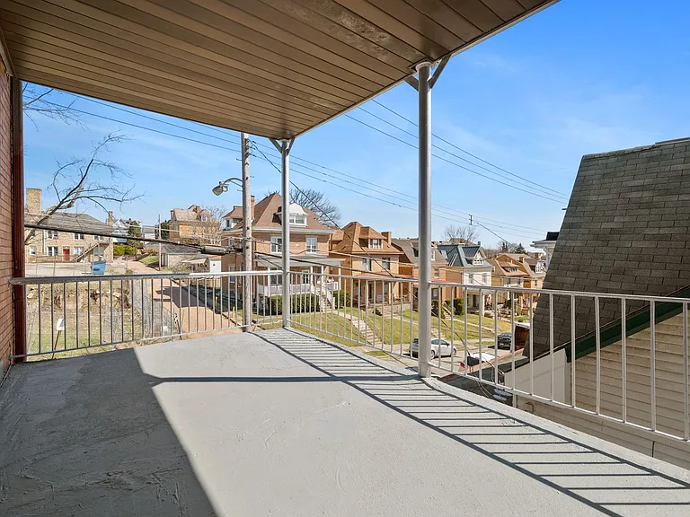701 Brownsville Rd — Photo 22