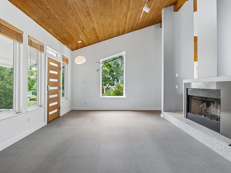 5714 Penny Creek Dr — Photo 4