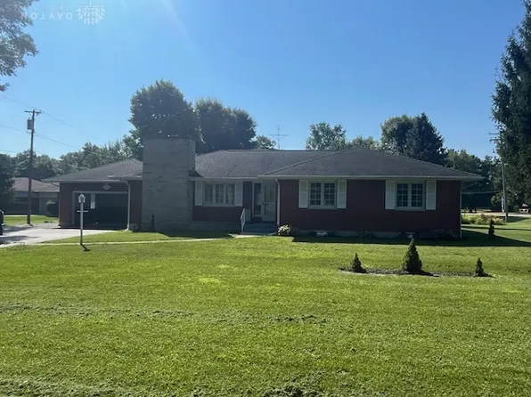 137 Woodland Dr, Eaton, OH 45320