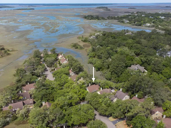 1008 Embassy Row Way, Johns Island, SC 29455