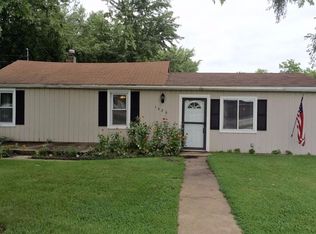 1626 Service St, Lake Station, IN