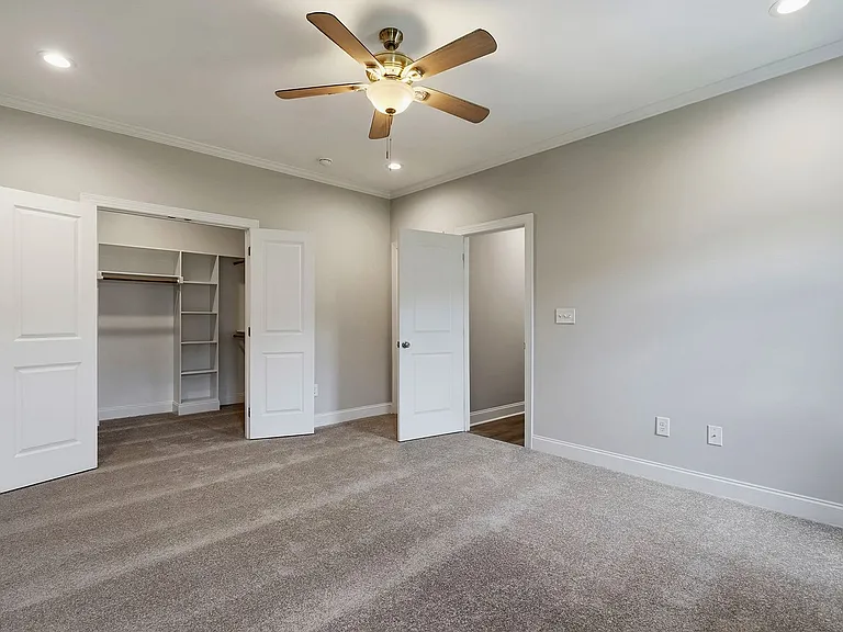 573 Circle Dr — Photo 19