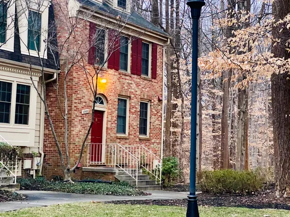 10508 Grosvenor Pl, Rockville, MD 20852