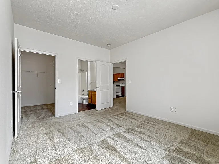 705 Beachfront Dr — Photo 28