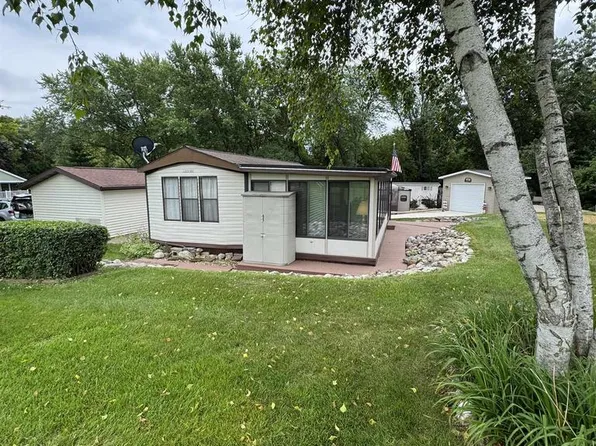 398 Skyline Drive, Edgerton, WI 53534