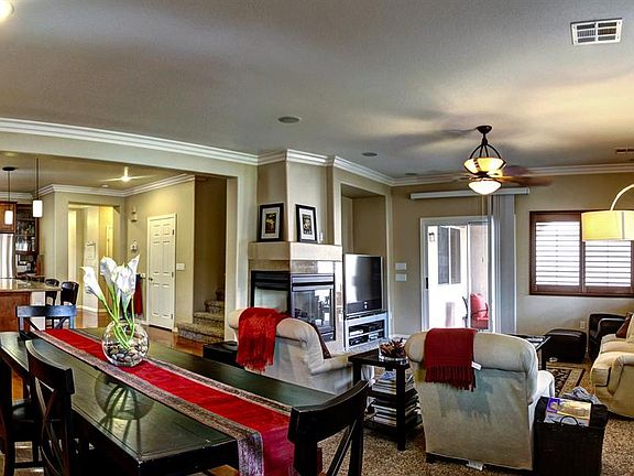 4th image of 944 Tudela Ct