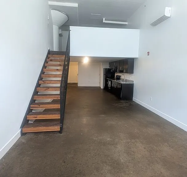 435 Tyler St — Photo 29
