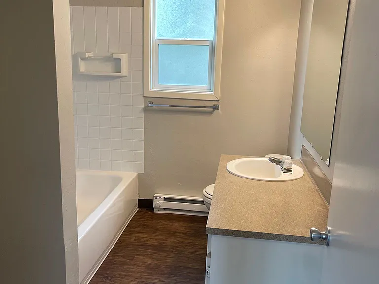 1273 Clearview Ave NE — Photo 10