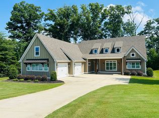 16 Anchor Ct, Newnan, GA 30263