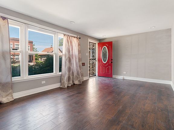 3rd image of 7741 S Maryland Ave