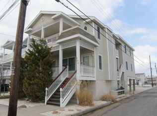 209 31st St #1, Ocean City, NJ 08226