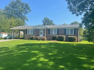 234 Kenneth Dr, Boiling Springs, SC 29316