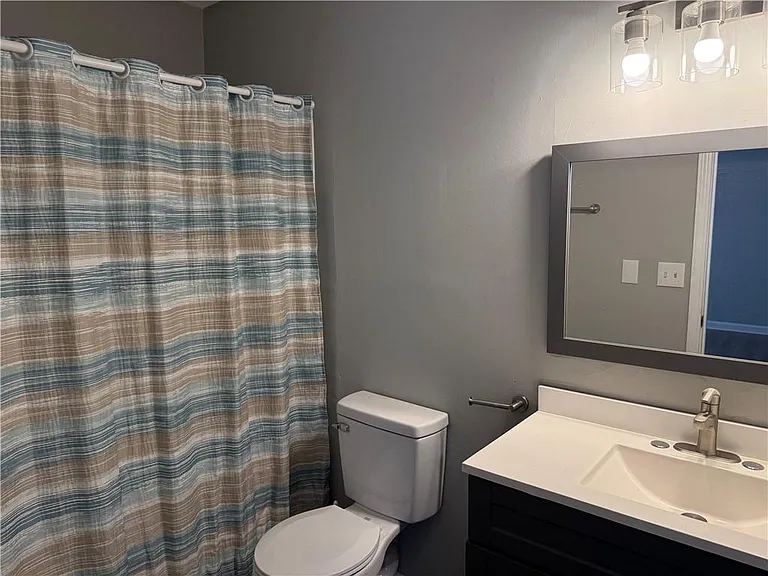 1020 Dassow Ct — Photo 9