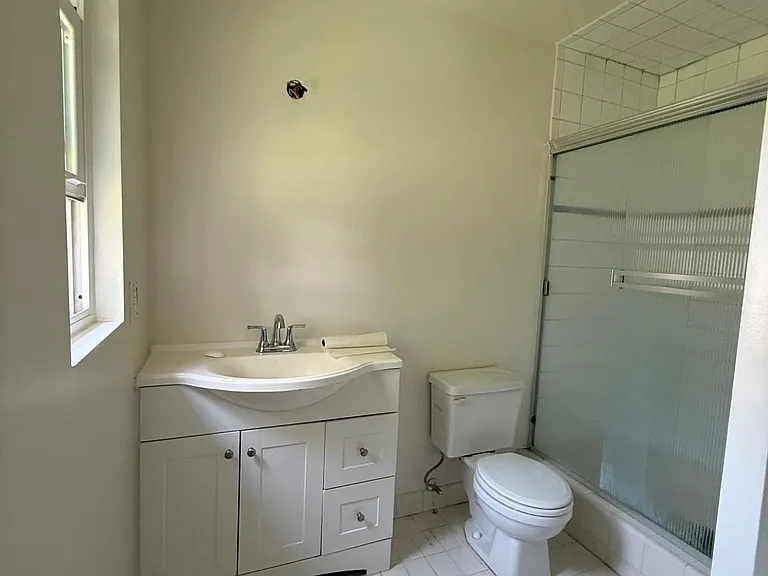 6524 Forbes Ave — Photo 12