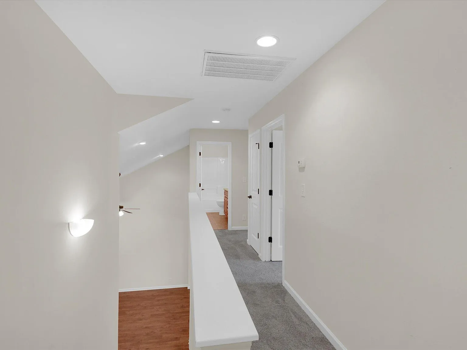 3 bed, 1798 sqft, $2,500 — Photo 2