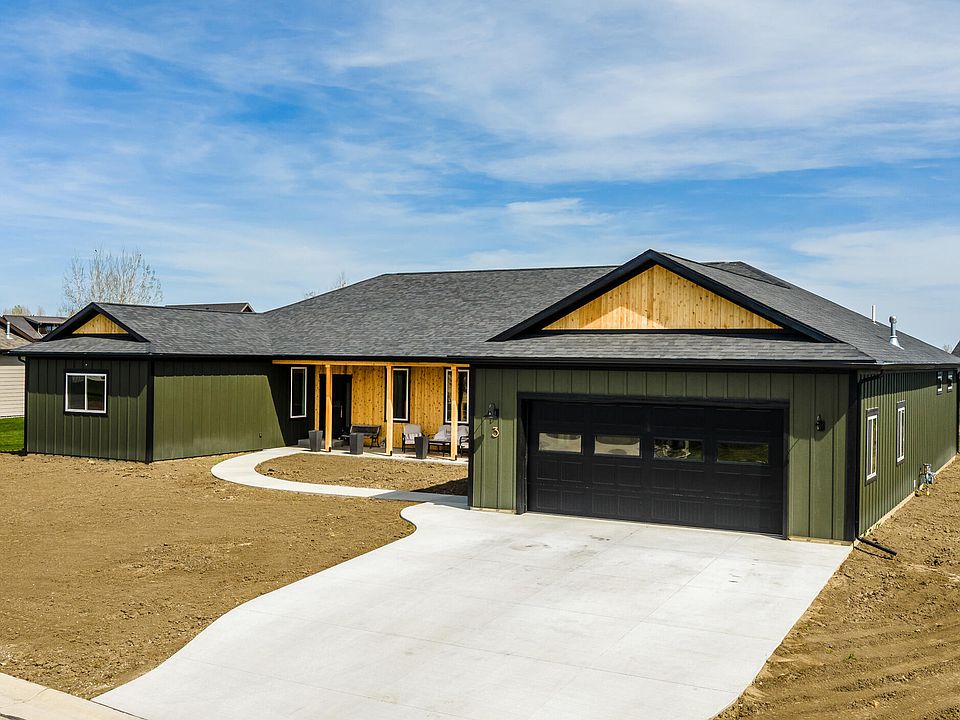1st image of 3 Thunderbird Dr