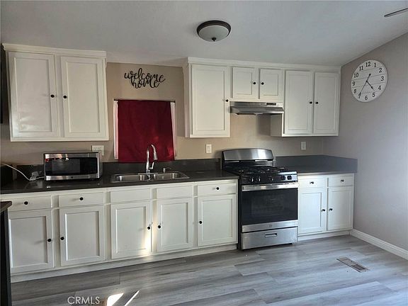 3rd image of 5803 Mission Blvd