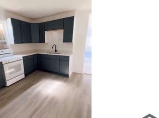 215 W 107th St, Chicago, IL 60628