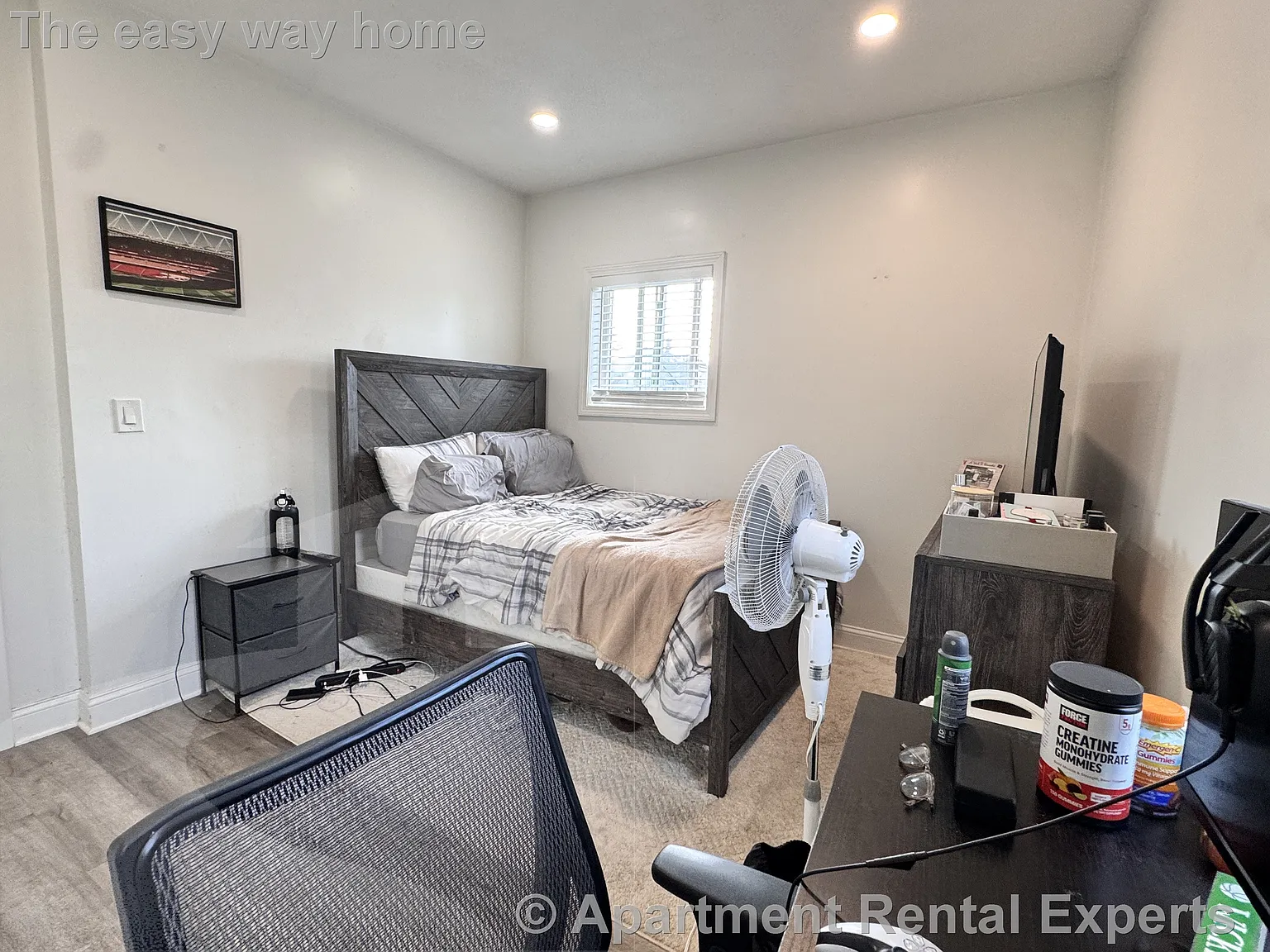 336 Lowell St — Photo 4