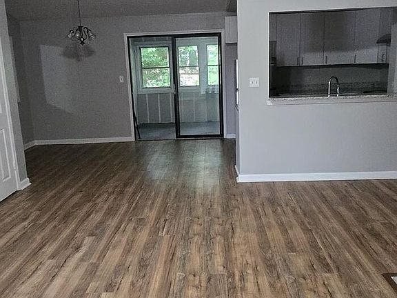 4th image of 1268 Britain Dr NW