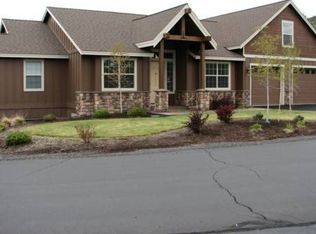 10052 Juniper Glen Cir, Redmond, OR 97756