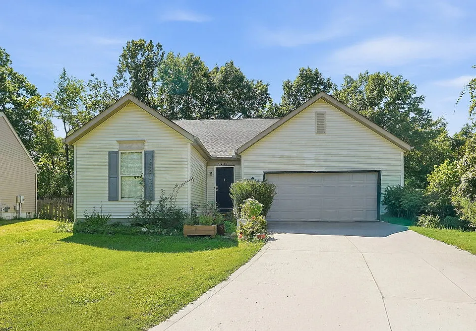 8227 Crete Ln