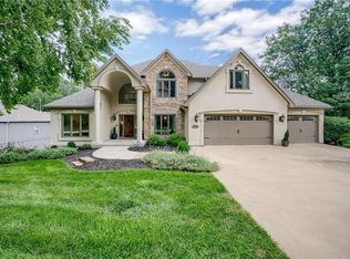 1510 Timber Ridge Dr, Liberty, MO 64068