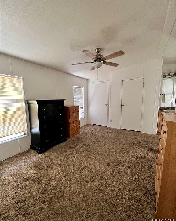 2nd image of 921 Spruce Ln