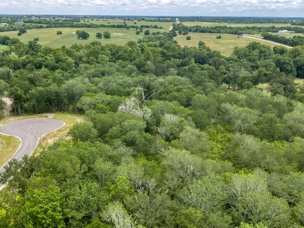2-26 Millwood Trl, Brenham, TX 77833