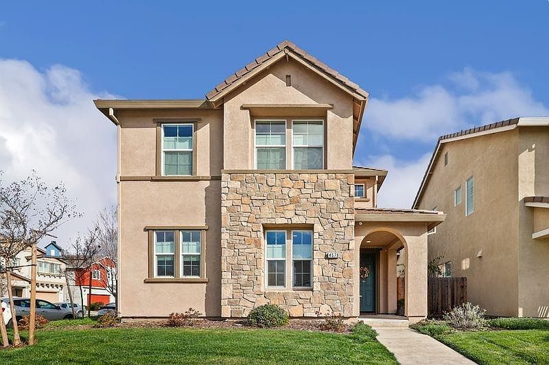 1st image of 4578 Golden Cedar St
