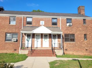 68 Hampton Ct #C, Maywood, NJ 07607