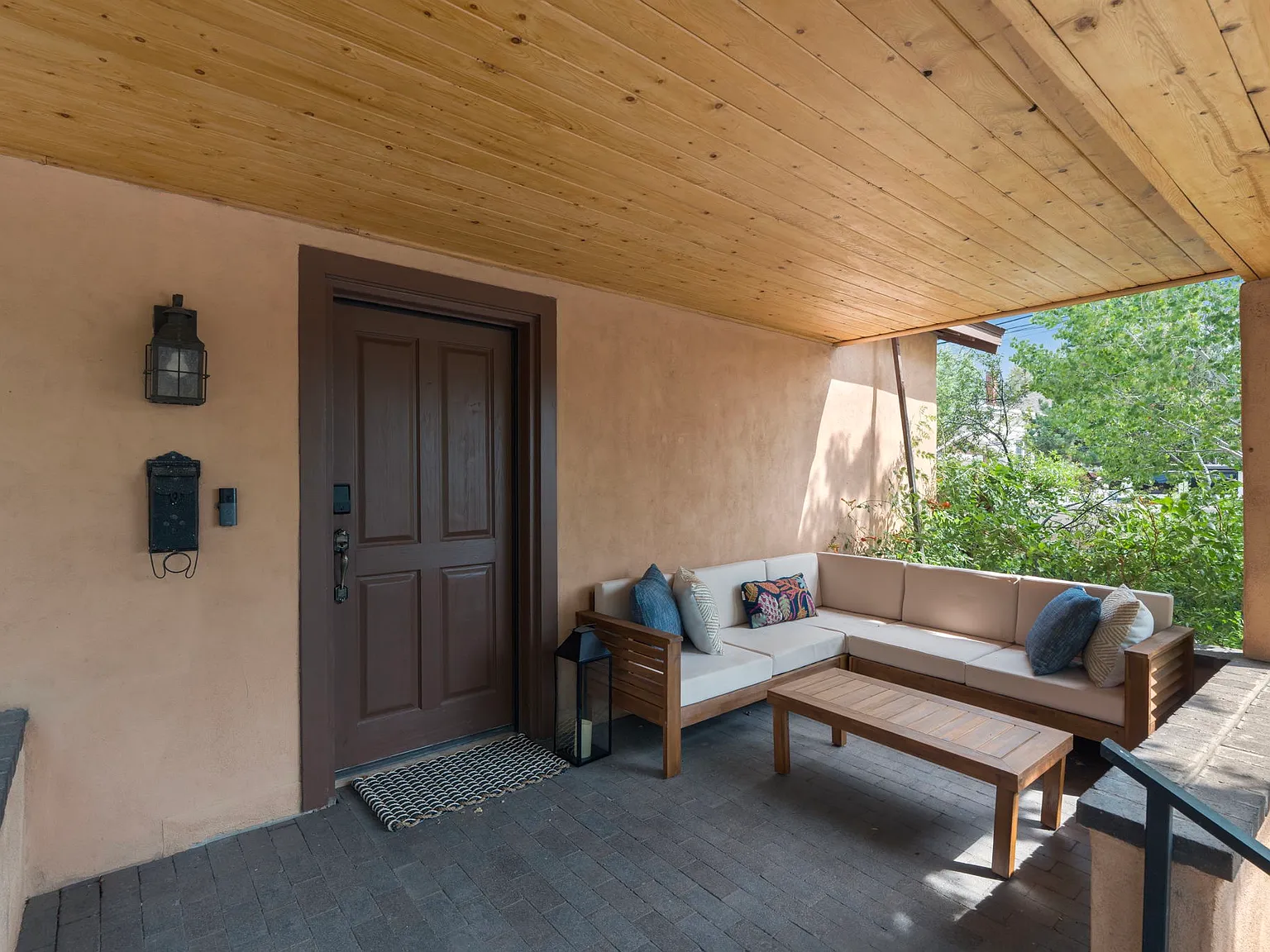 3 bed, 1780 sqft, $9,000 — Photo 2