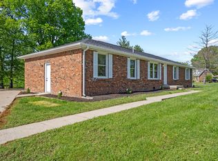 639 Cleveland Dr, Clarksville, TN 37042