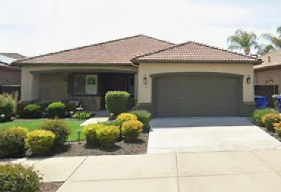 1702 Moonbeam Way photo 1