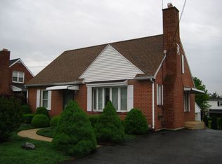 832 11th Ave, York, PA 17402