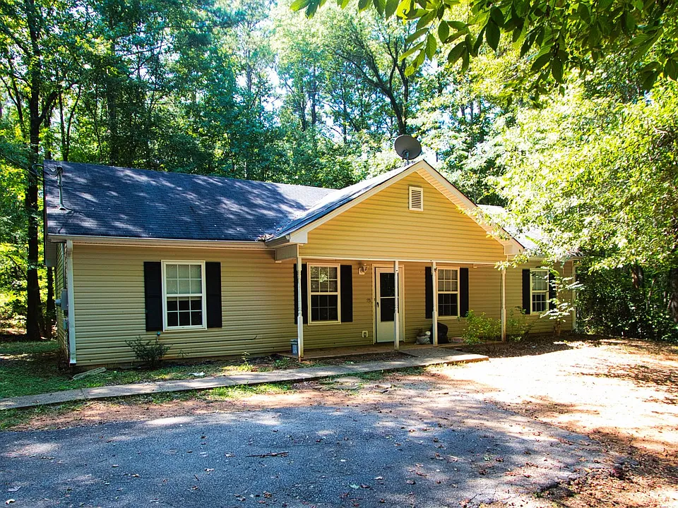 75 Robin Hood Rd