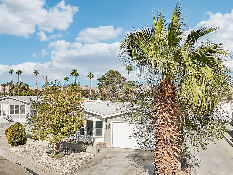 73300 Broadmoor Dr — Photo 37