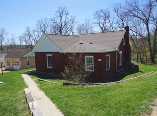 421 Commerce St, Mineral Point, WI 53565