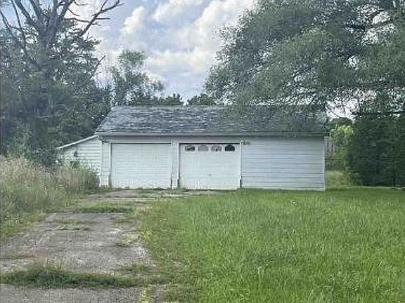 2 Car Garage & Workshop
