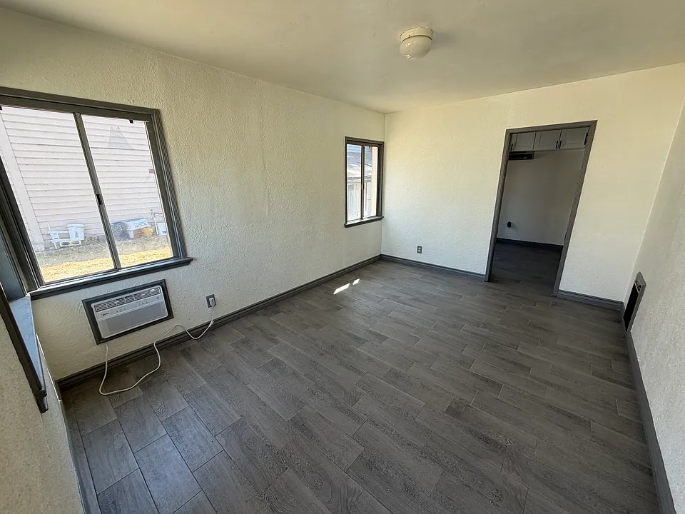 1543 Nicola Ave #1