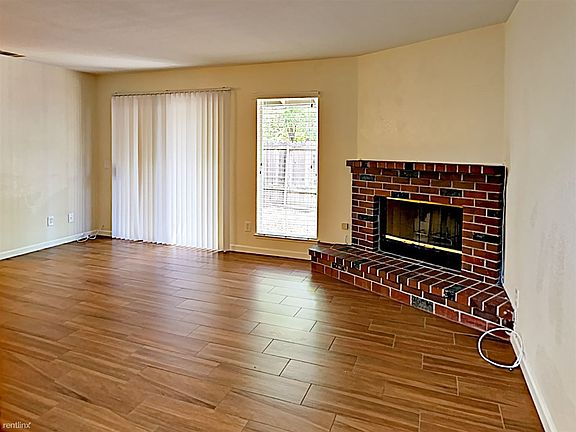 5th image of 4732 67th St