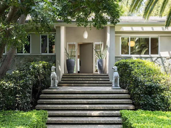 2011 Cummings Dr, Los Angeles, CA 90027