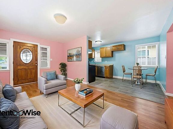5th image of 657 Hurlingame Ave