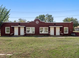 820 S 6th St #1-4, Ponca City, OK 74601