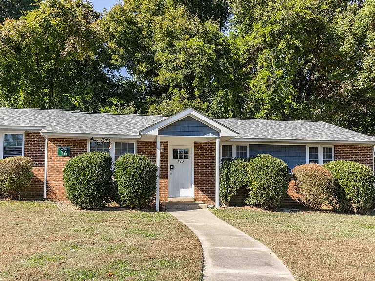 Sanford Estates — Photo 28