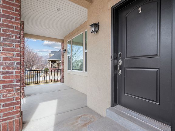 5th image of 889 S Sego Lily Way